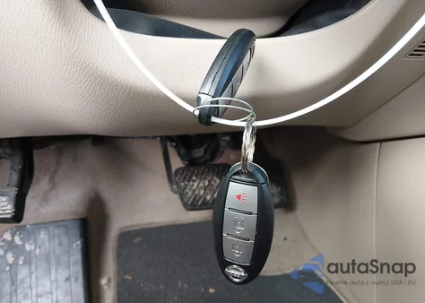 2014 Nissan Pathfinder Sv z USA, uszkodzony, nr VIN 5N1AR2MM2EC694873